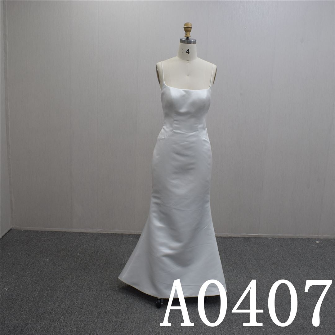 Special Satin Bridal Gown with Sleeveless and Mermaid  Dress Design
