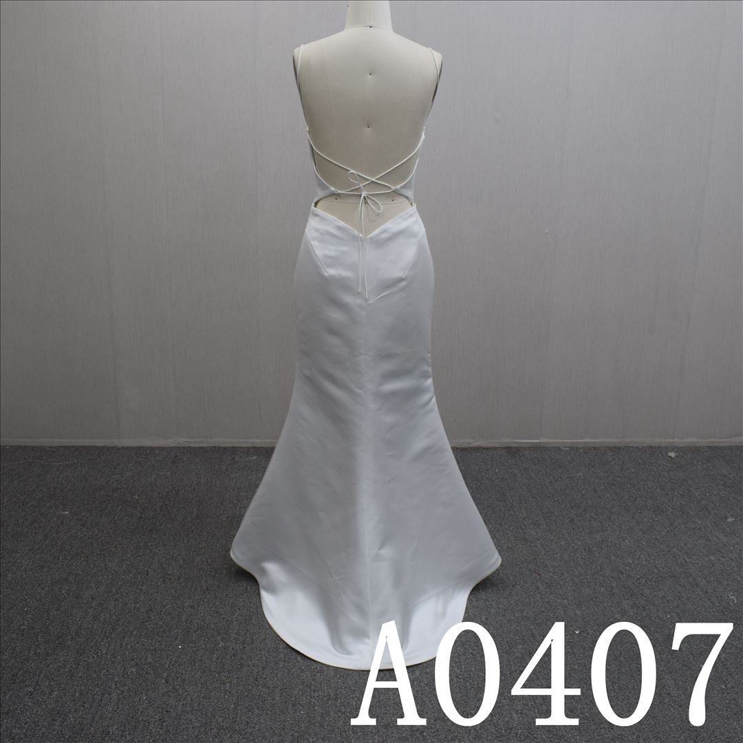 Special Satin Bridal Gown with Sleeveless and Mermaid  Dress Design