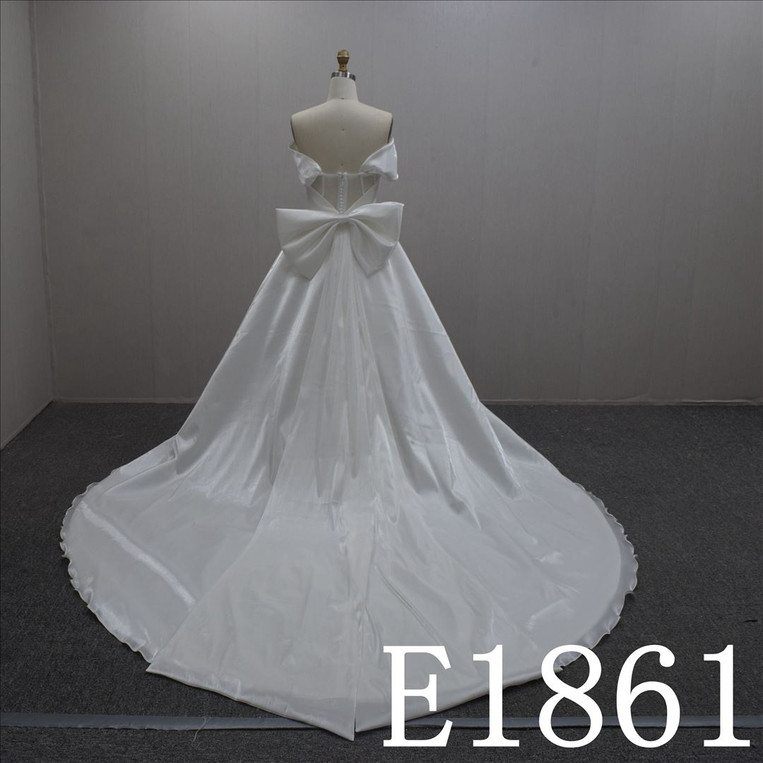 2024 new collection princess style wedding dress with Off Shoulder bridal gown