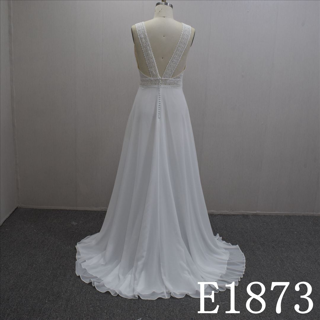 Sexy Deep V-Neck Lace Flower Ball Gown Tulle Hand Made Bridal Dress