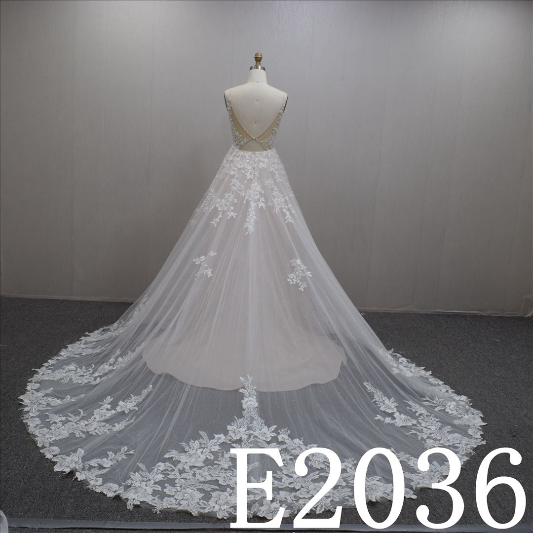 Simple V-Neck Lace Flower Hand Made wedding Dress