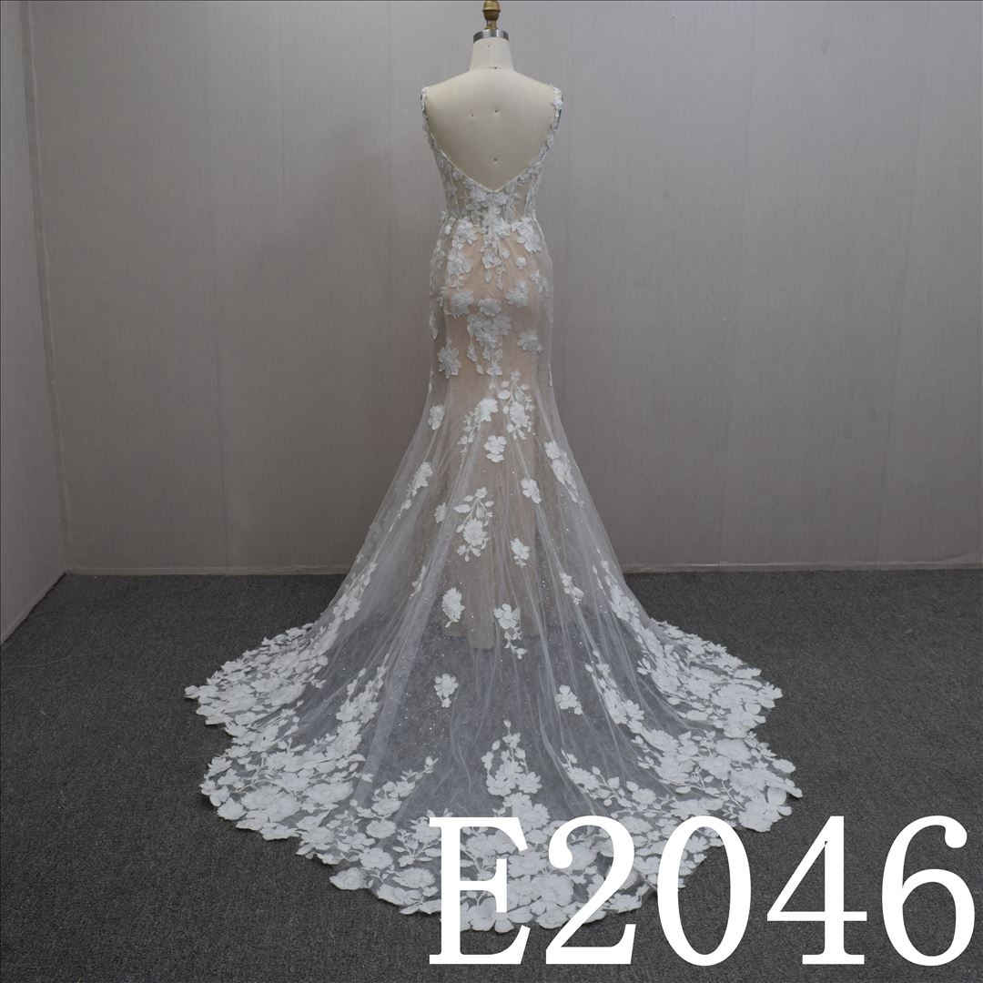 Summer Princess V-neck Mermaid Lace flower Hand Made Bridal Dress