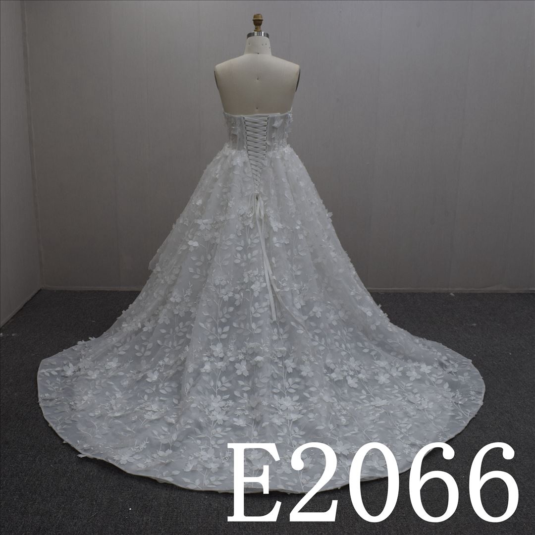 2024 new princess style wedding dress with Sweetheart bridal gown