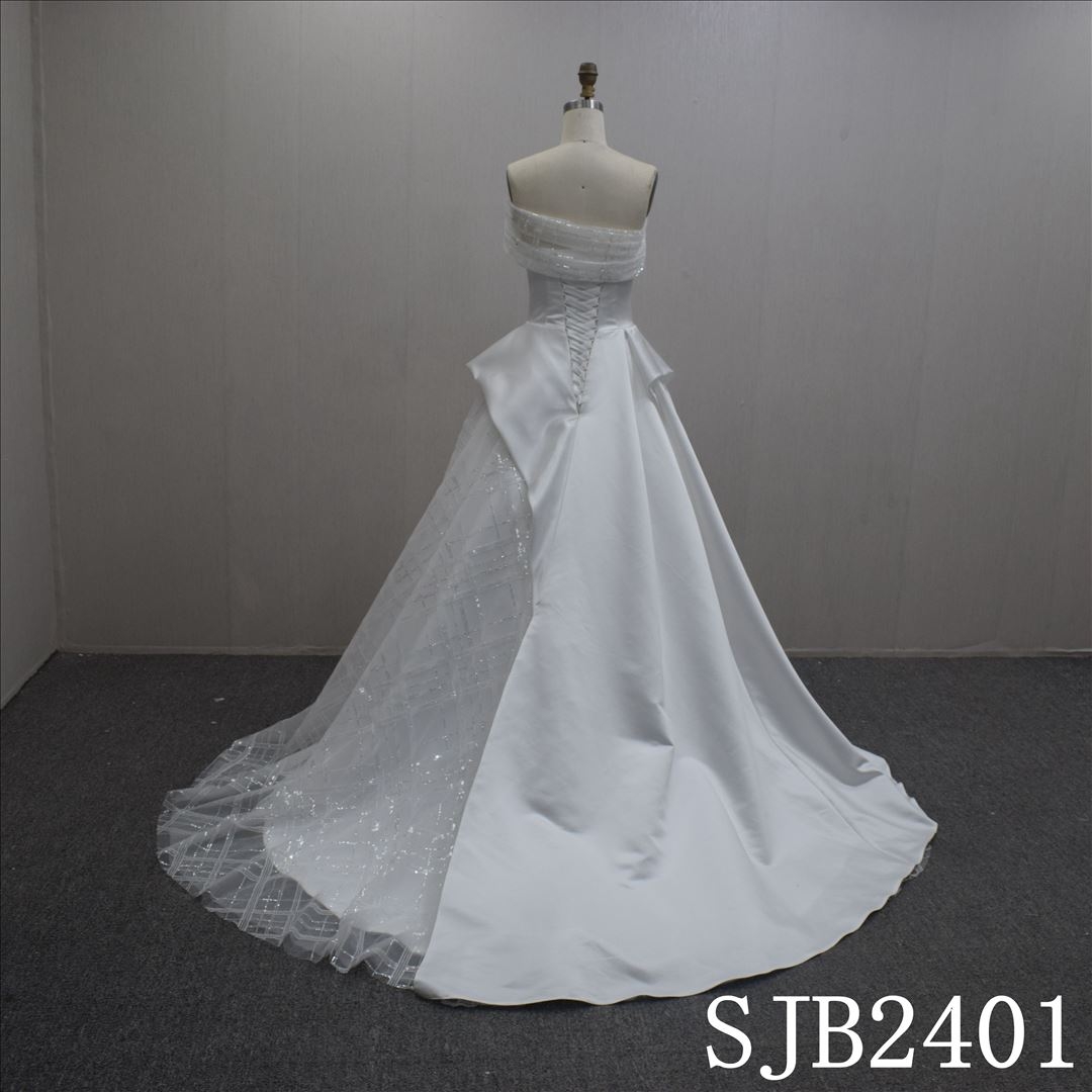 Sweet Straight with lace flower Hand Made Bridal Dress