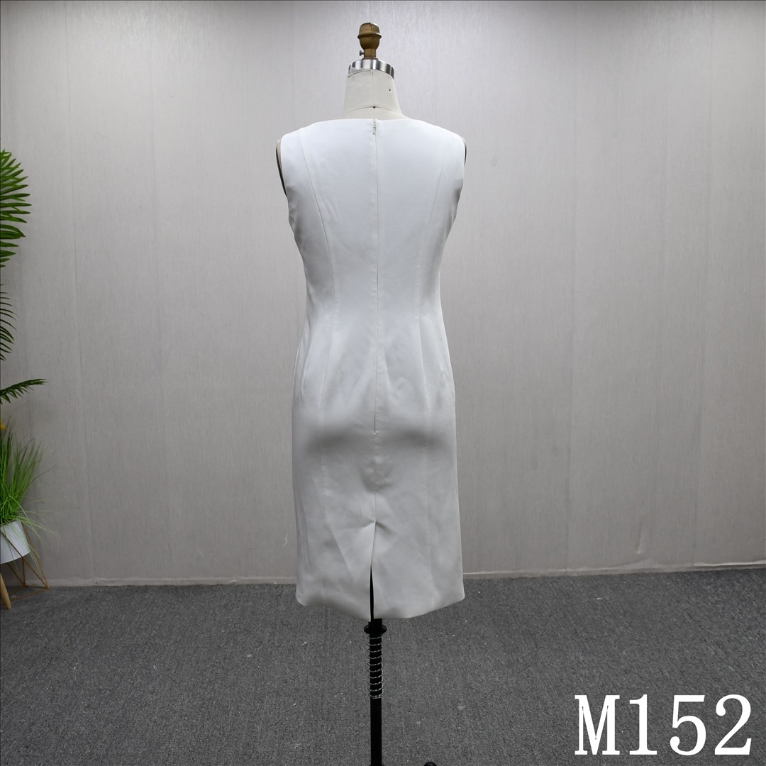 2025 New Design Simple Plain Sheath Elegant Sweet Short Skirt