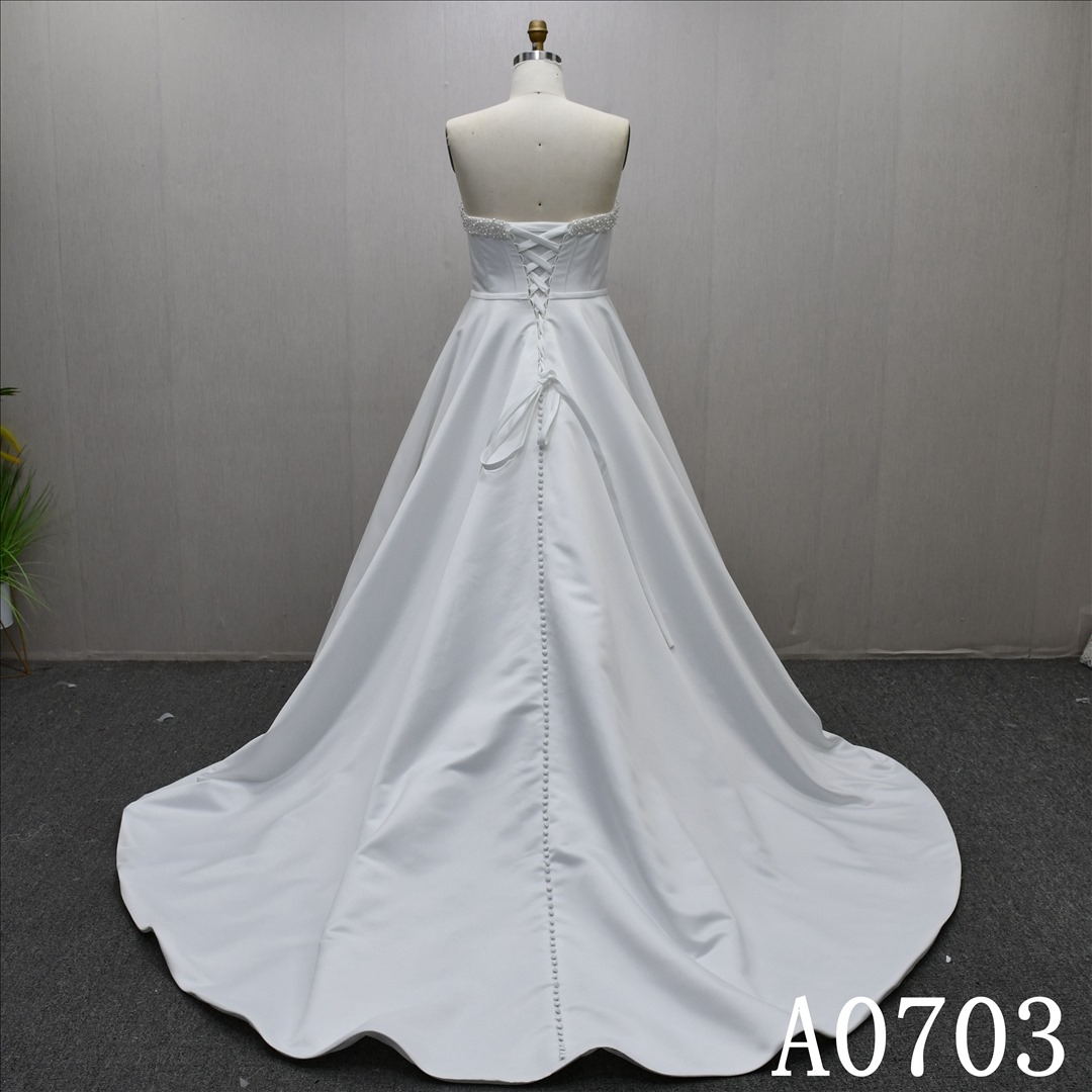 2025 Elegant Sweetheart Neck High Quality Fashion Beading Wedding Dress