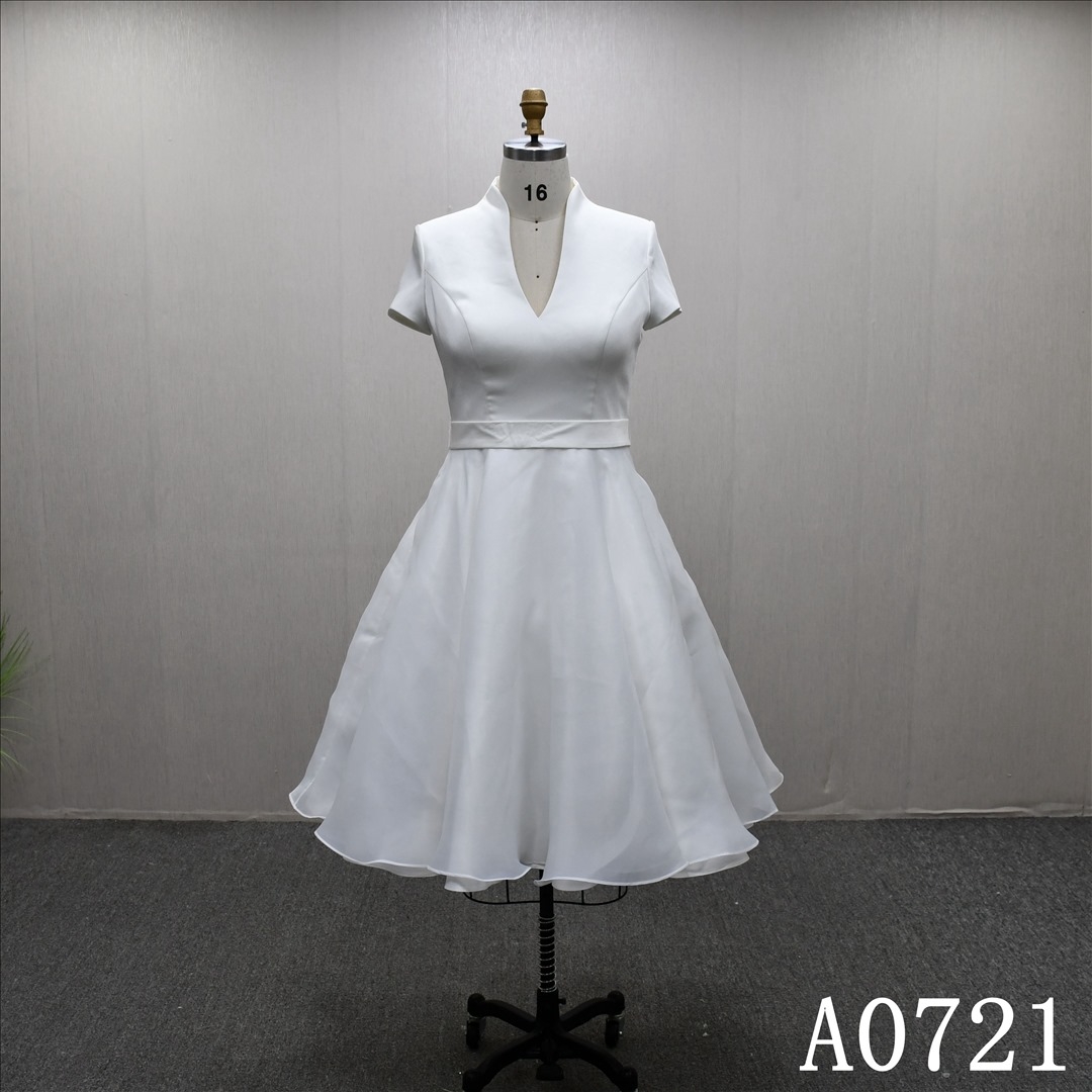 New Design High V-neckline Plain Elegant Gentle Short Skirt Bridal Gown