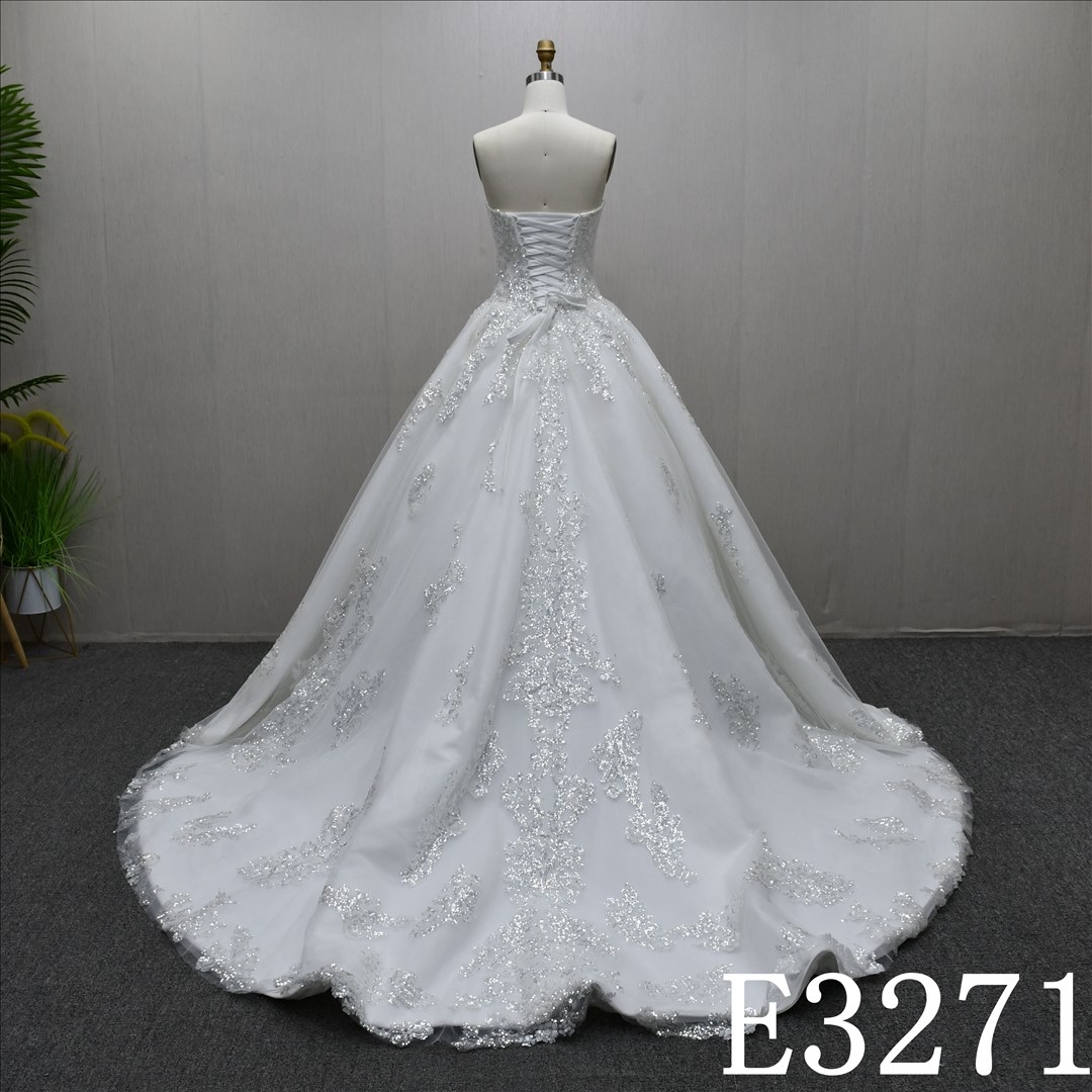 2025 Luxury Ivory Sweetheart Neckline Sequins Lace Fashion Hot-selling Ball Gown