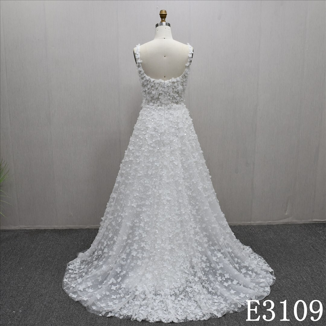 Popular Square 3D Flowers Beaded Elegant Hot-selling High Quality Wedding Dress