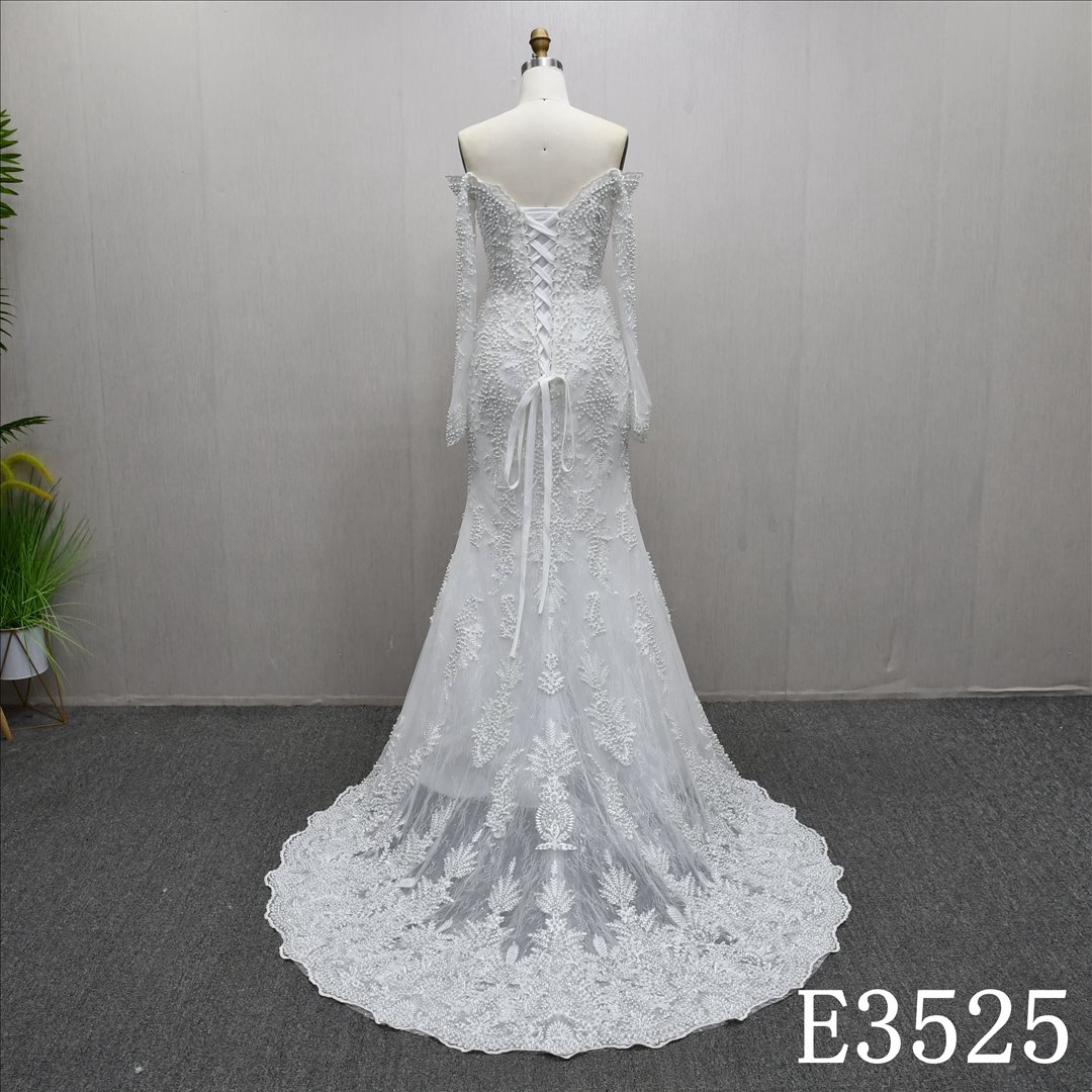 2025 Elegant Long Sleeves Lace Beaded Sheath Mermaid Gentle Wedding Dress