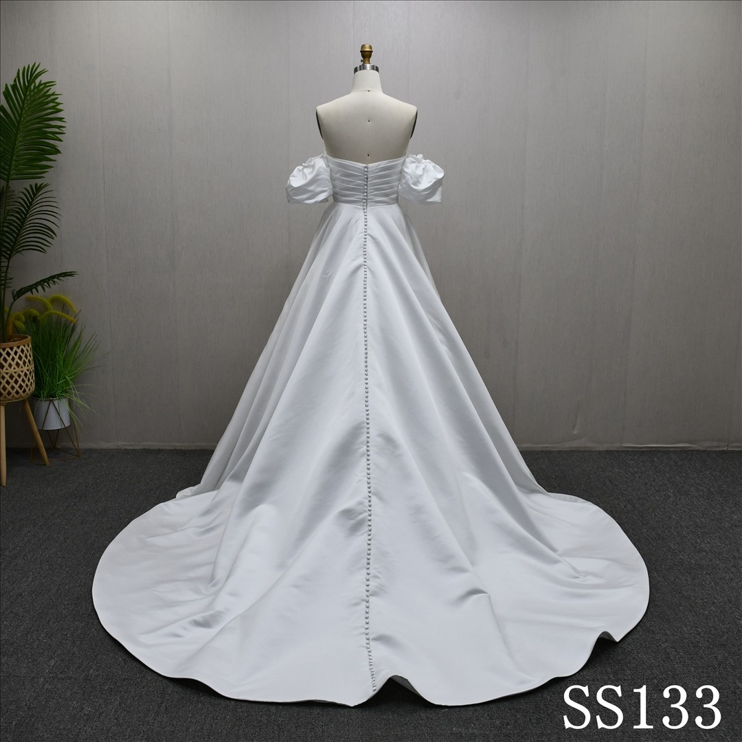 New Design Sweetheart Neckline Pleat Princess A-line Beaded Long Train Ball Gown