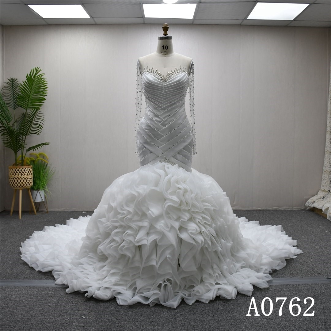 Shiny Long sleeves Beaded Sheath Mermaid Pleat Hot-selling Bridal Dress