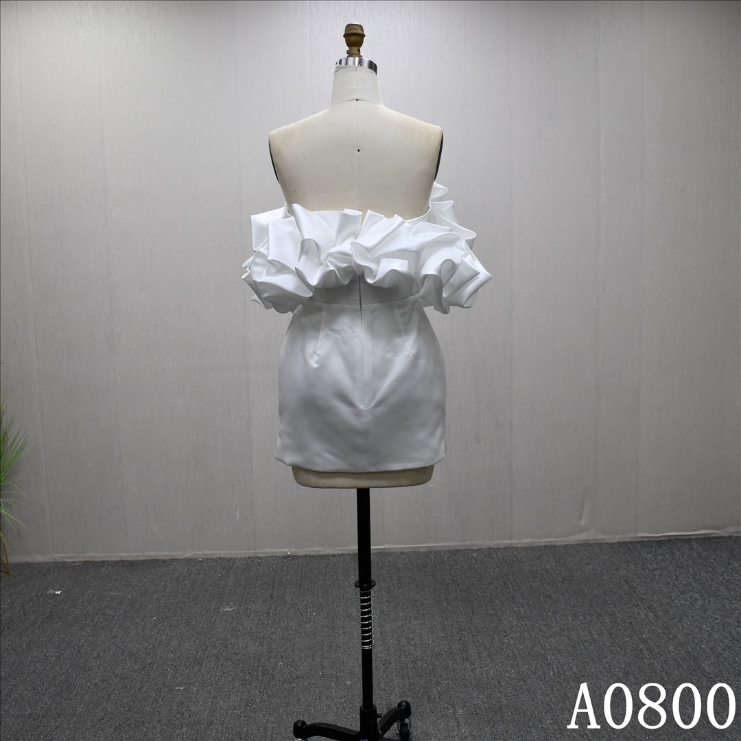 2025 New Design Ivory Satin Pleat Hot-selling Gentle Short Skirt