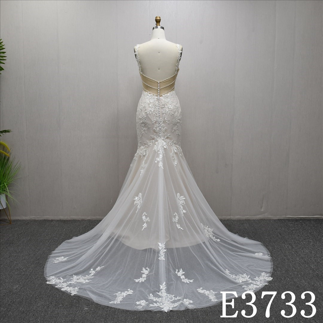 Strap V-neckline Applique Beaded Elegant Fitted Mermaid Wedding Dress