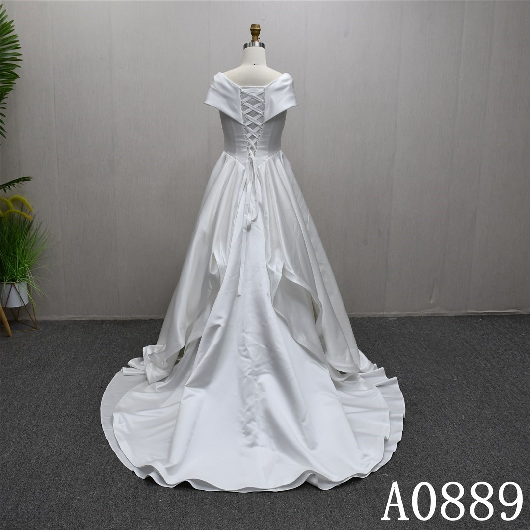 New short sleeve chest unique design fashionable ivory elegant satin