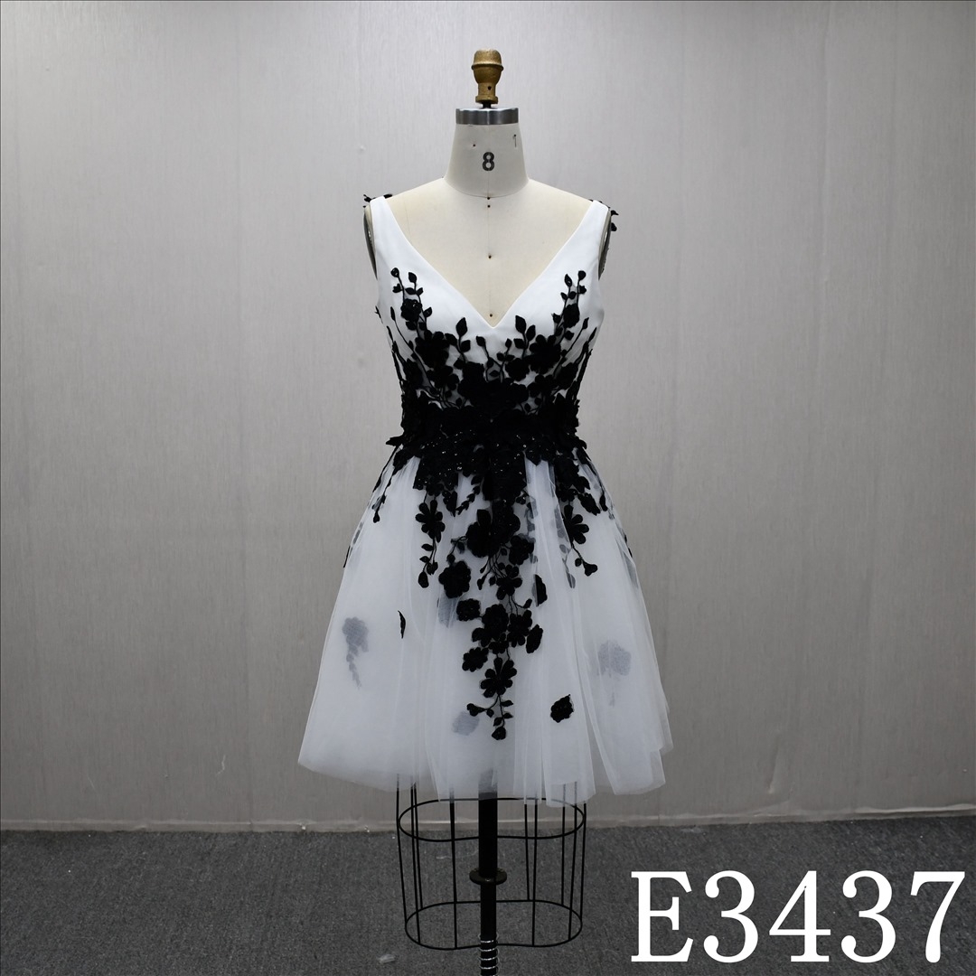 New design luxurious lace applique popular elegant A-line short skirt wedding dress