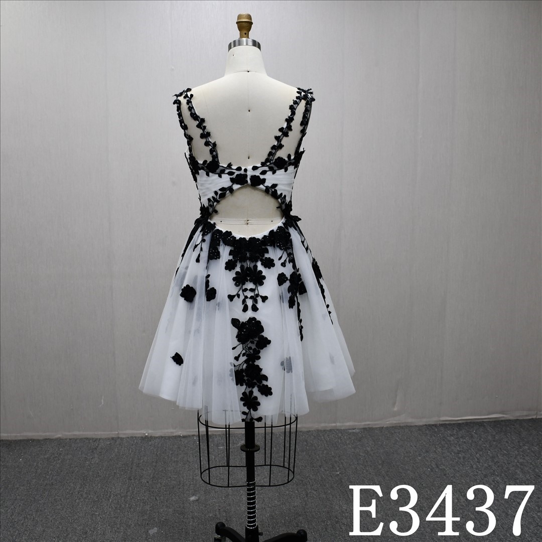 New design luxurious lace applique popular elegant A-line short skirt wedding dress