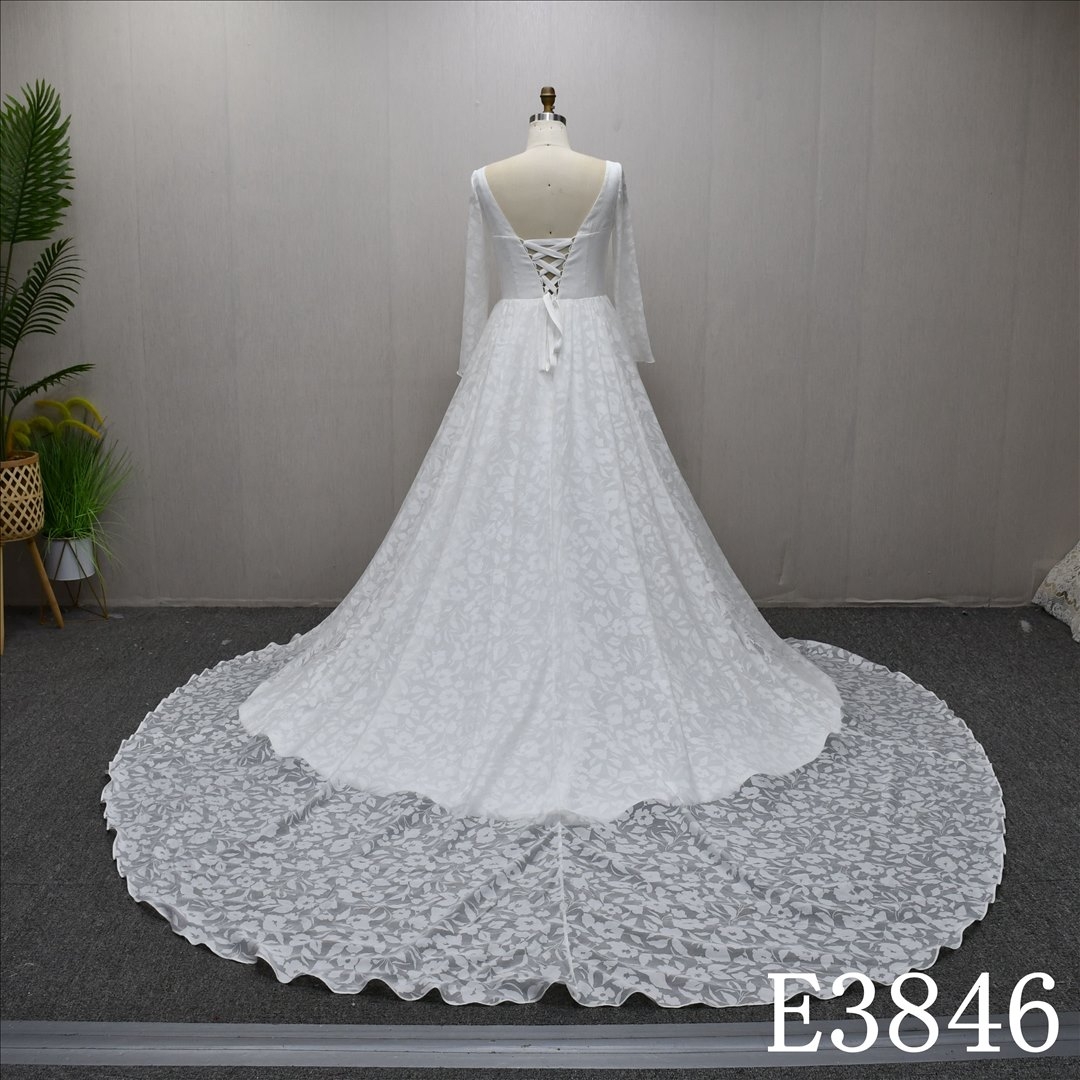 2025 Unique design lace elegant A-line dress with long sleeves, high quality