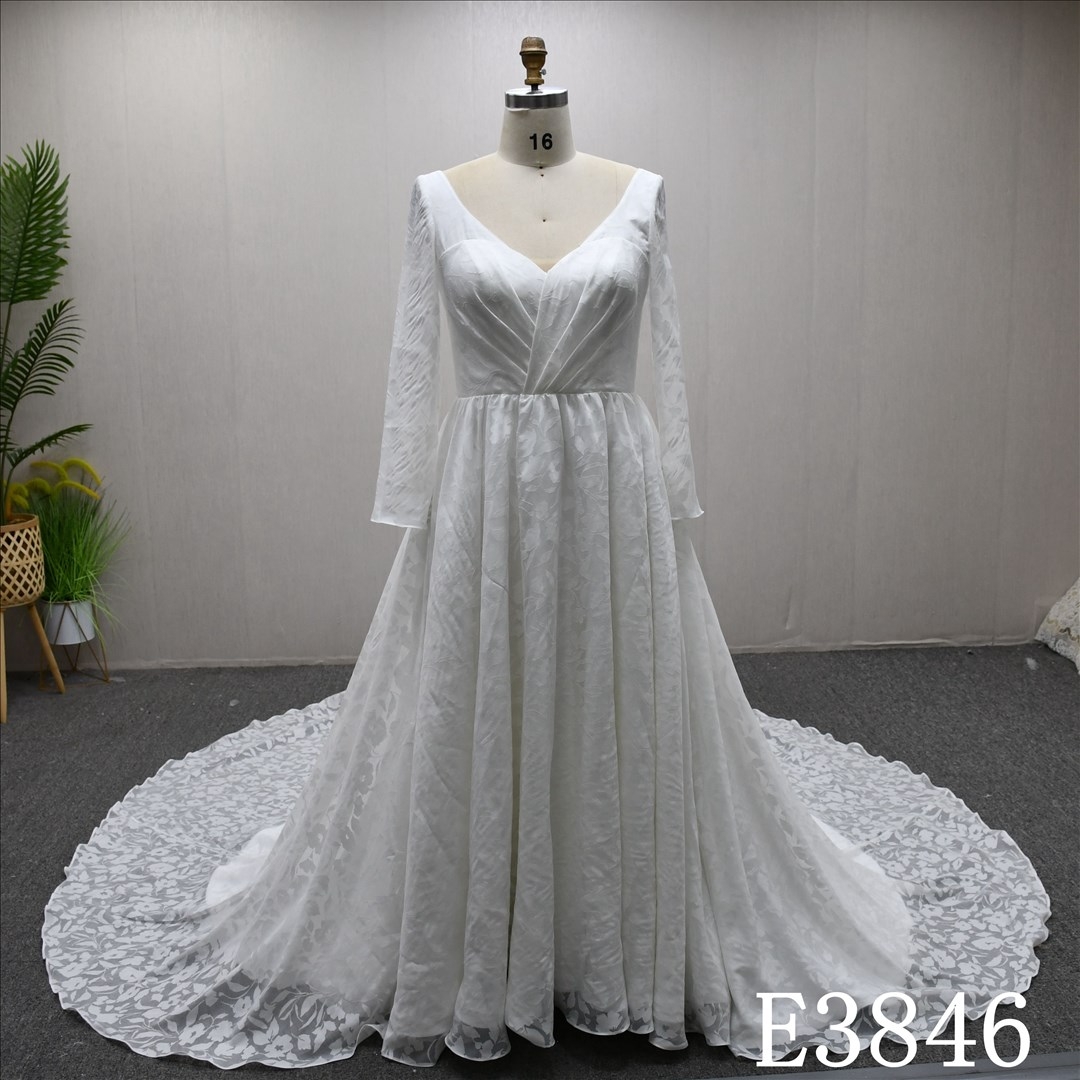 2025 Unique design lace elegant A-line dress with long sleeves, high quality