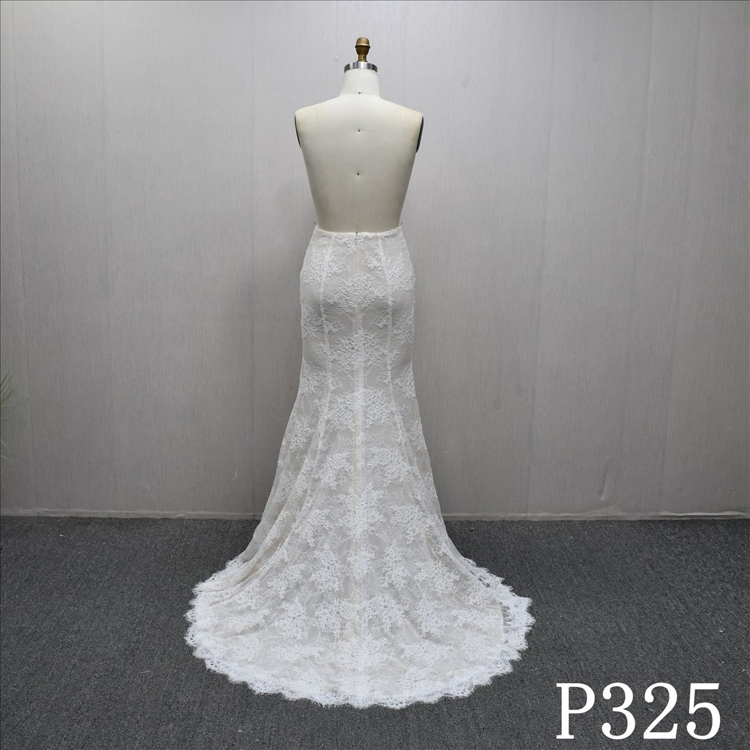 Unique lace design, only the lower skirt fishtail skirt, slit design