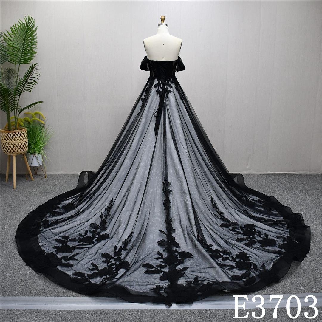 2025 new style sweetheart neckline A-line unique black hot selling bridal dress design
