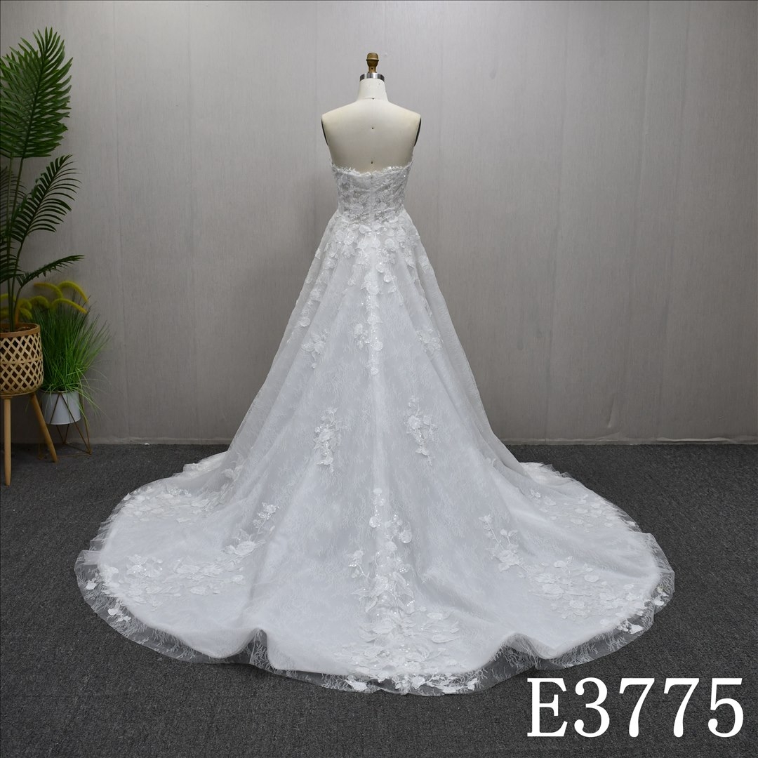 Beautiful A-line luxury wedding evening gown with Long sleeves  and lace