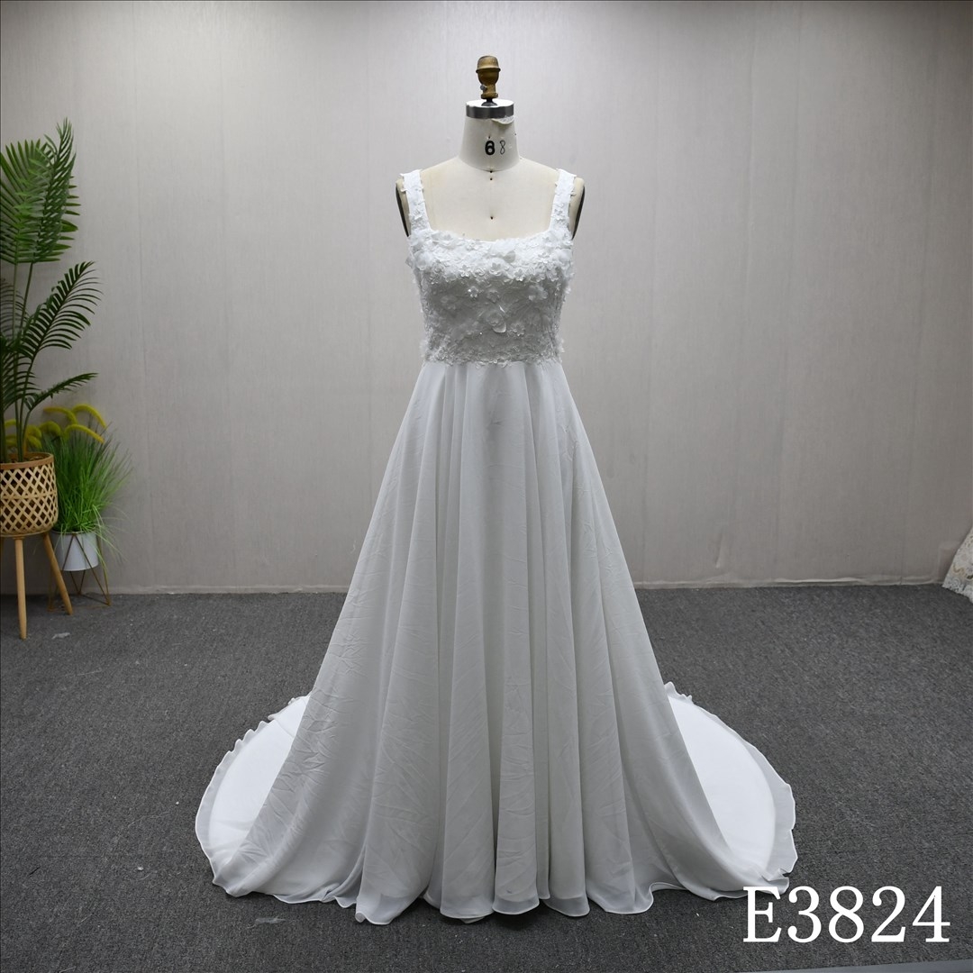 A-line soft wedding evening dress, straight neckline, shoulder straps, three-dimensional flowers
