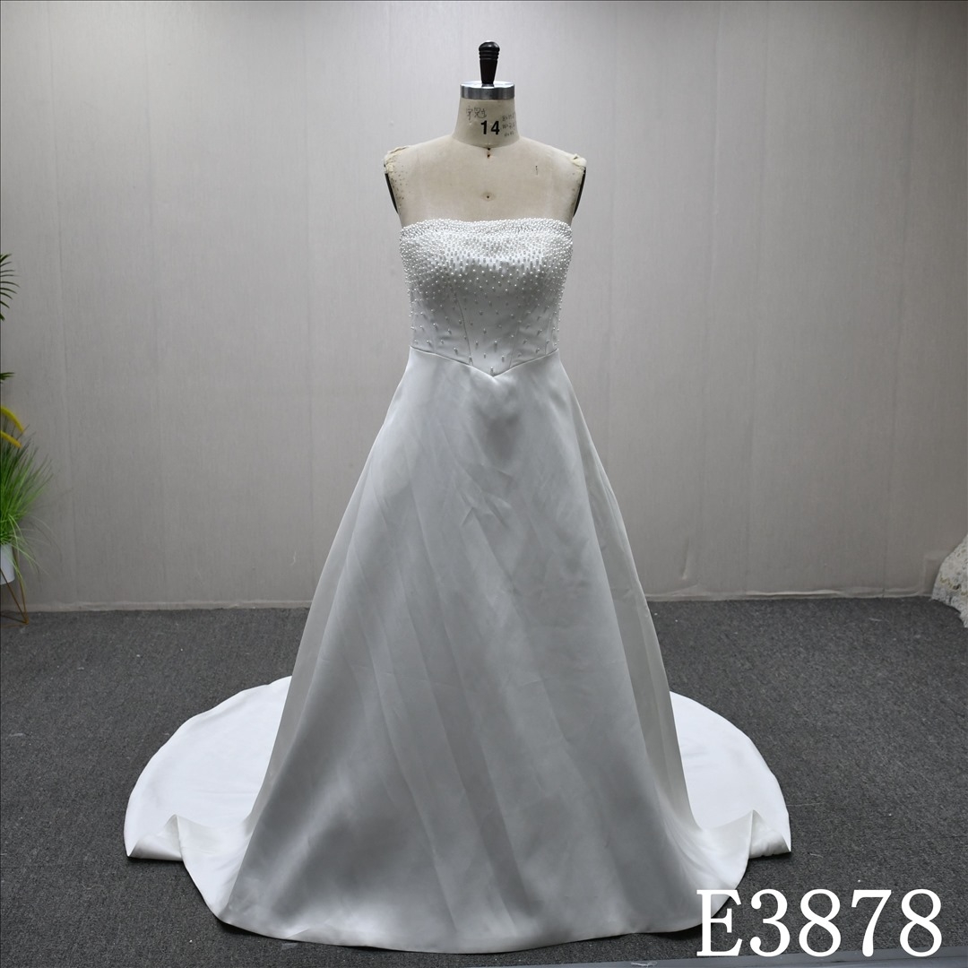 2025 Unique design with beaded upper body, elegant A-line high quality wedding dress