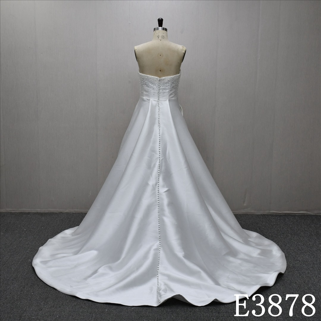 2025 Unique design with beaded upper body, elegant A-line high quality wedding dress