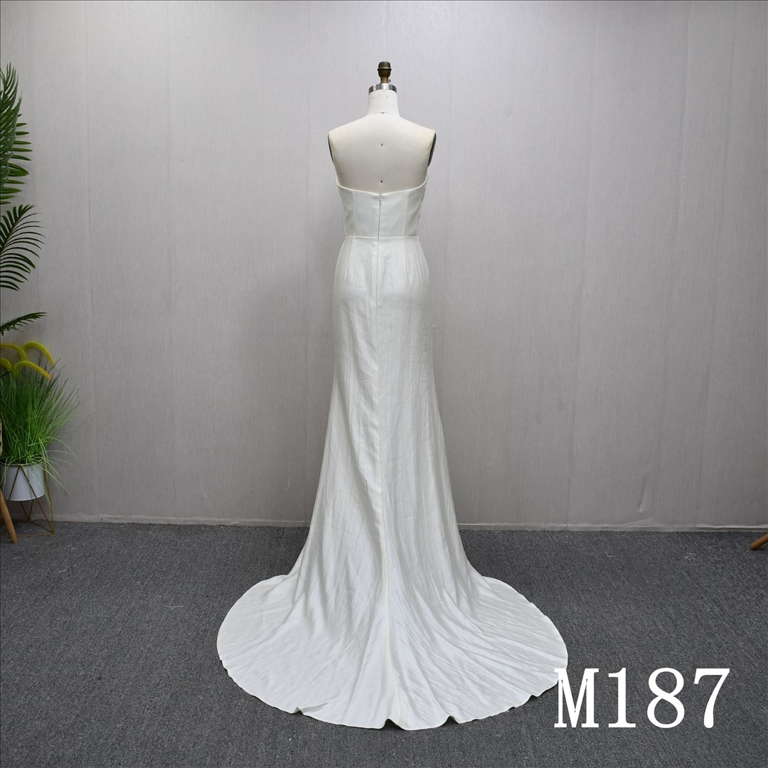 Unique and minimalist  design, spoon neckline, back zipper wedding dress