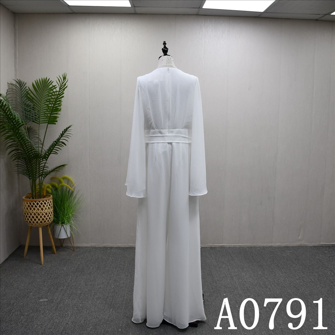 Fashionable jumpsuit with long sleeves and back zipper high-quality