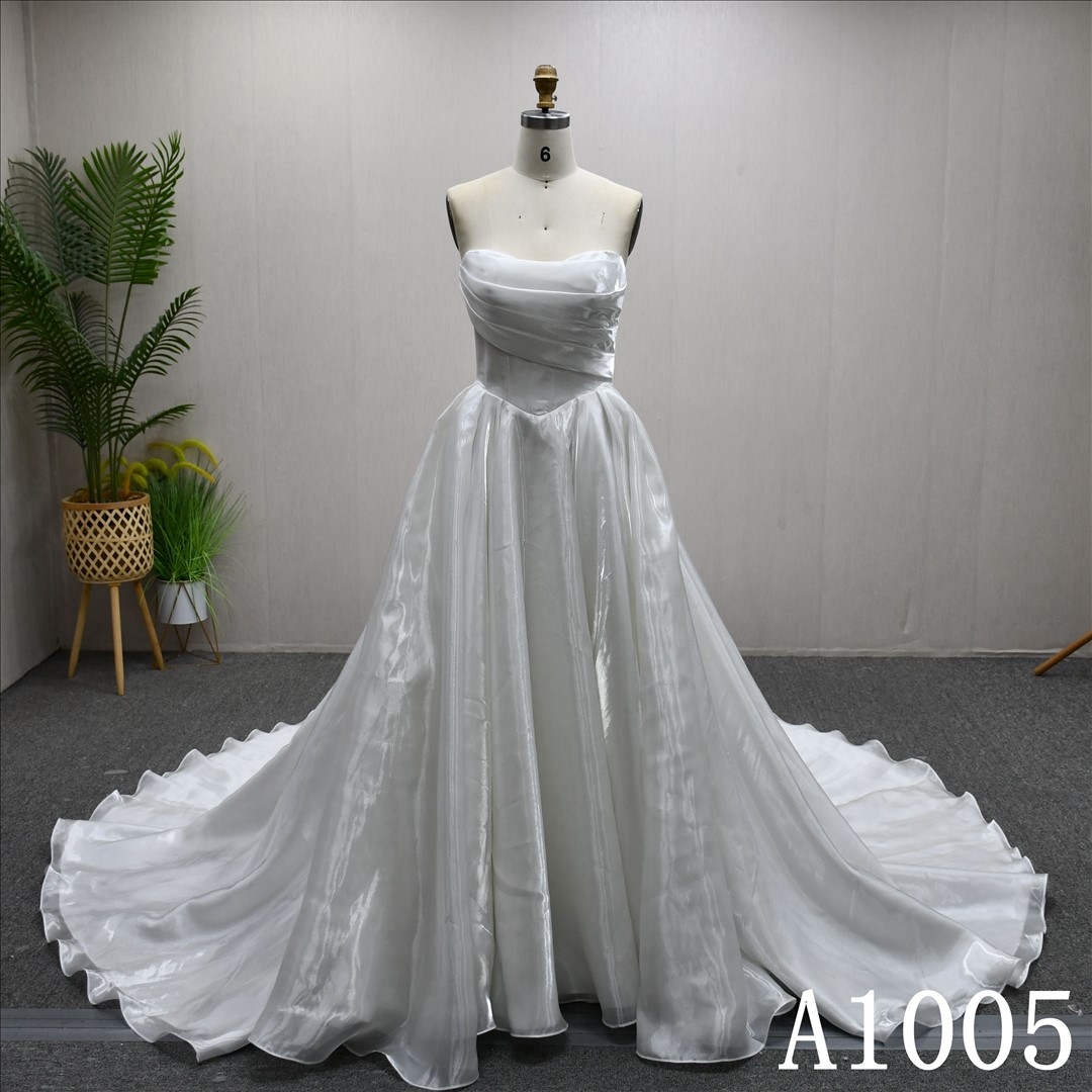 Unique fabric minimalist design spoon neckline lace up back wedding dress