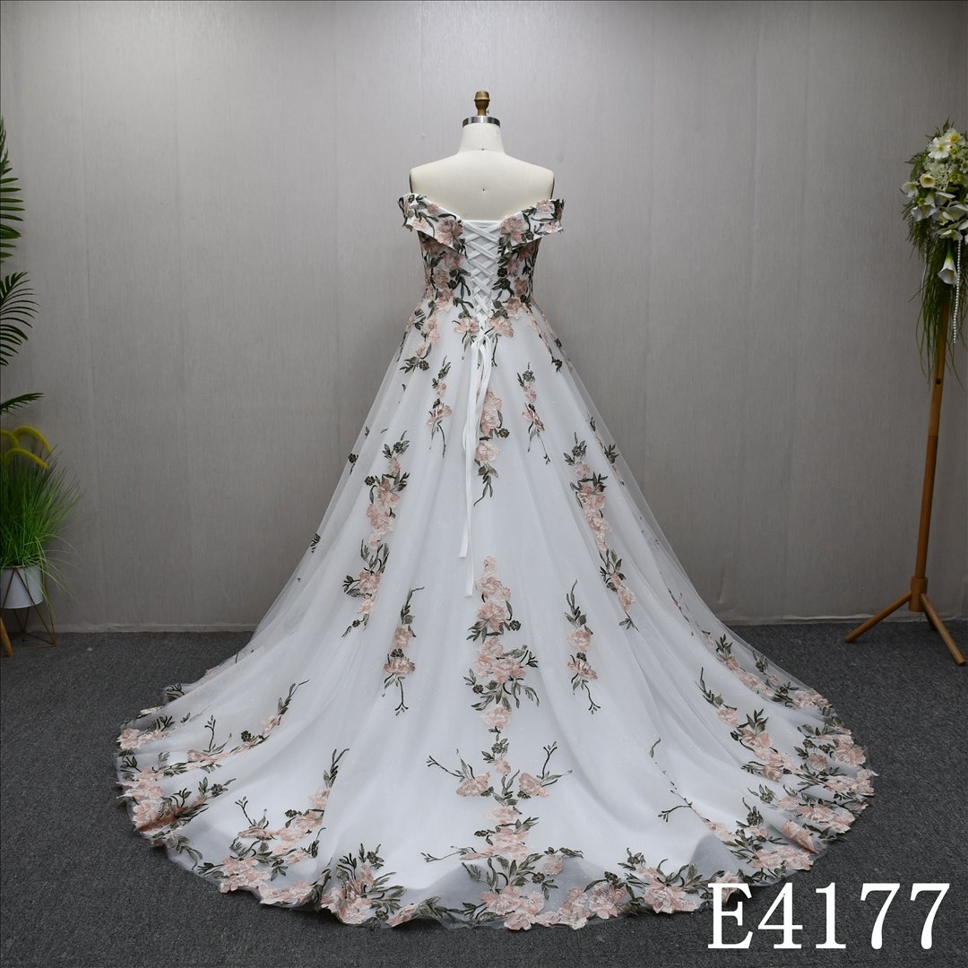 2025 New Sweetheart neckline A-line lace up back colorful lace Wedding Dress Evening Gown