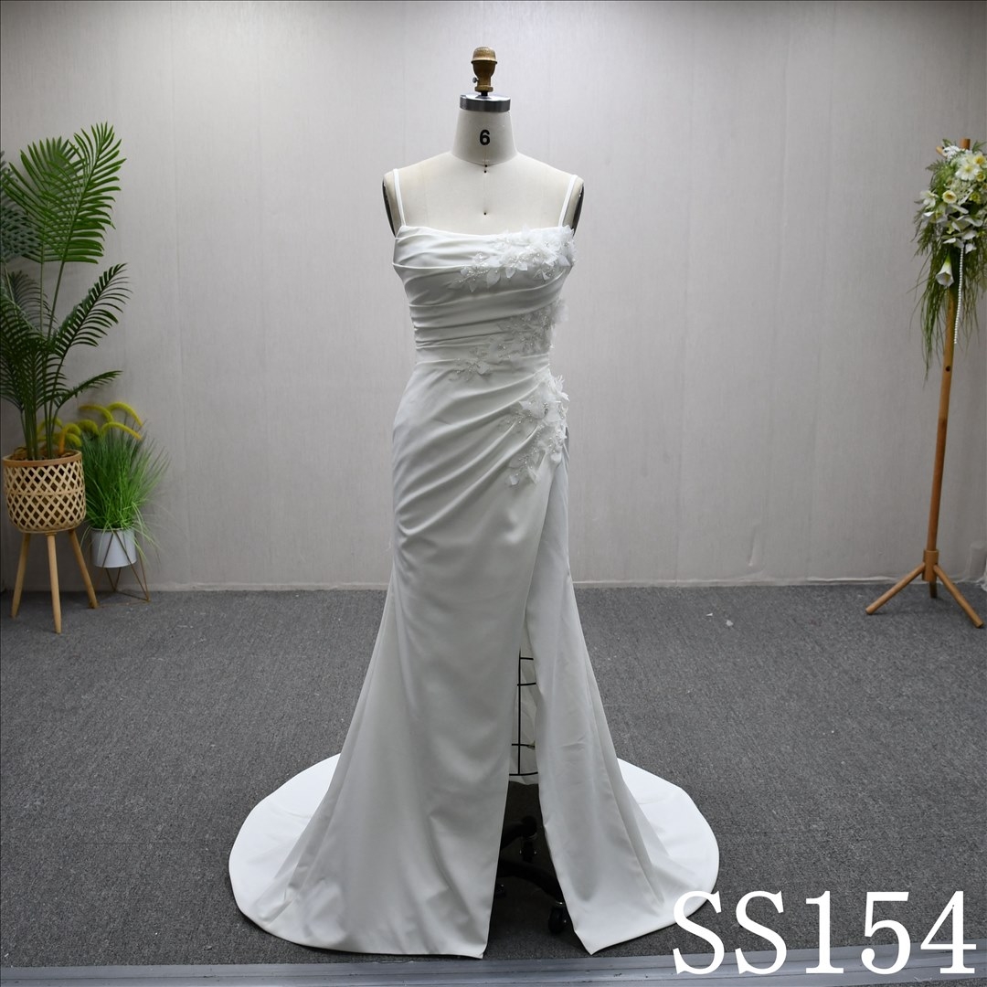 This Stain Mermaid Spaghetti straps dress features a simple design with Lace flower