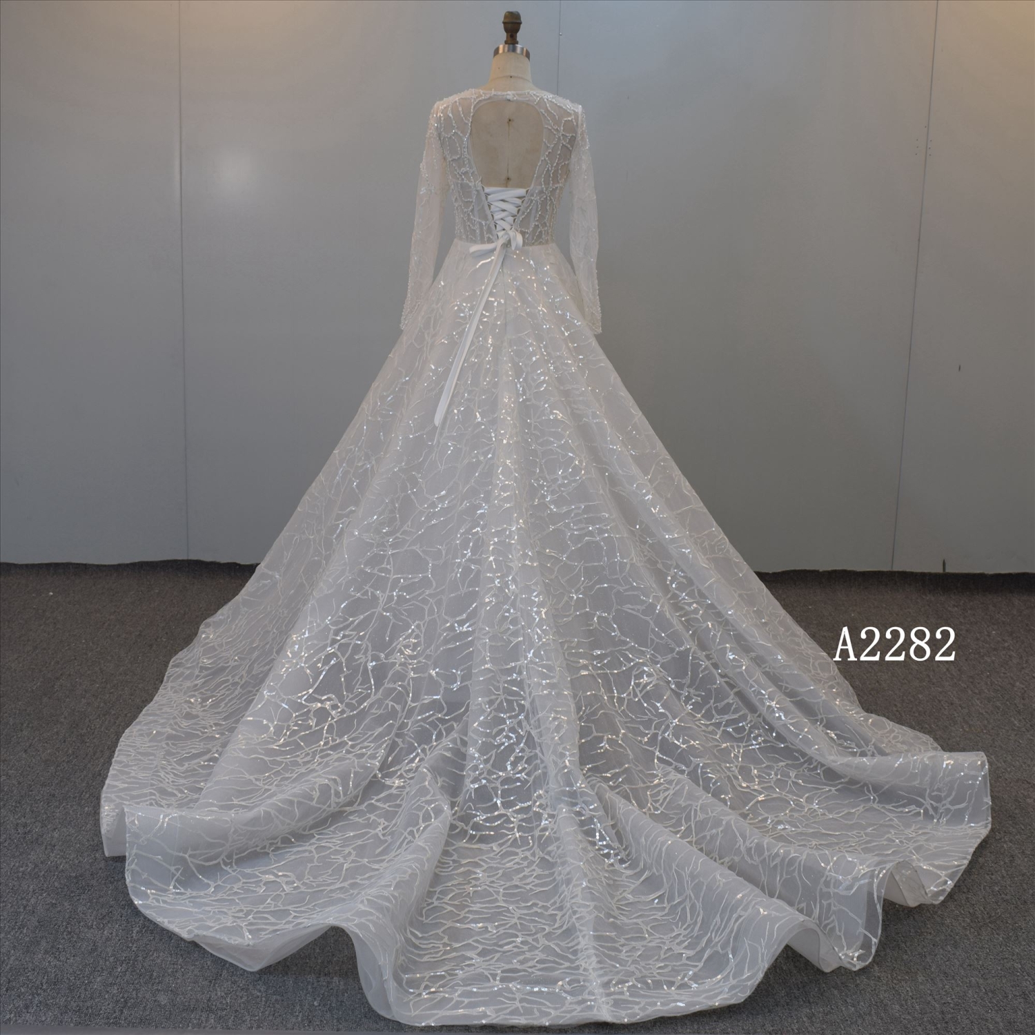 Made ivory white modern gorgeous organza ball gown wedding gown