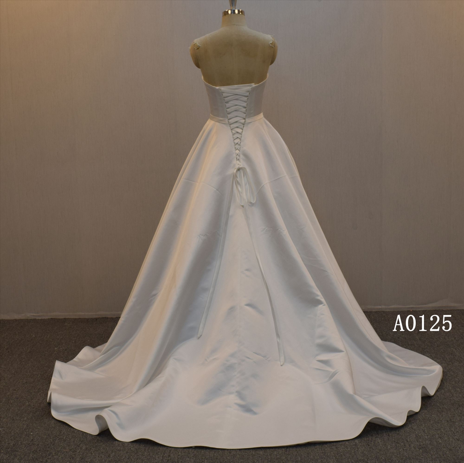 2022 New Arrival Sweetheart  Neckline Wedding Dress A Line Bridal Dress