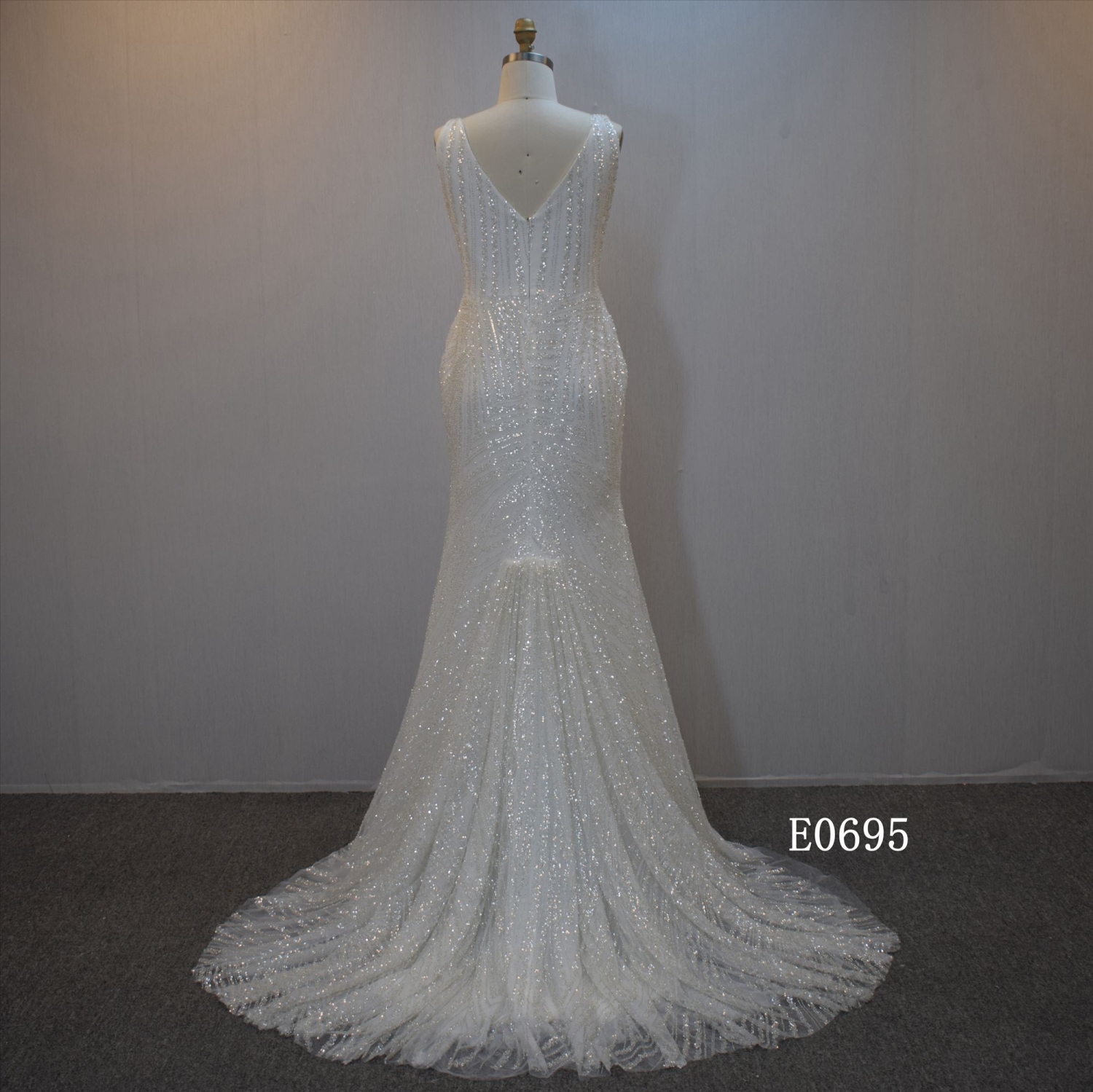 Latest Design Luxury Sleeveless Mermaid Bridal Gown
