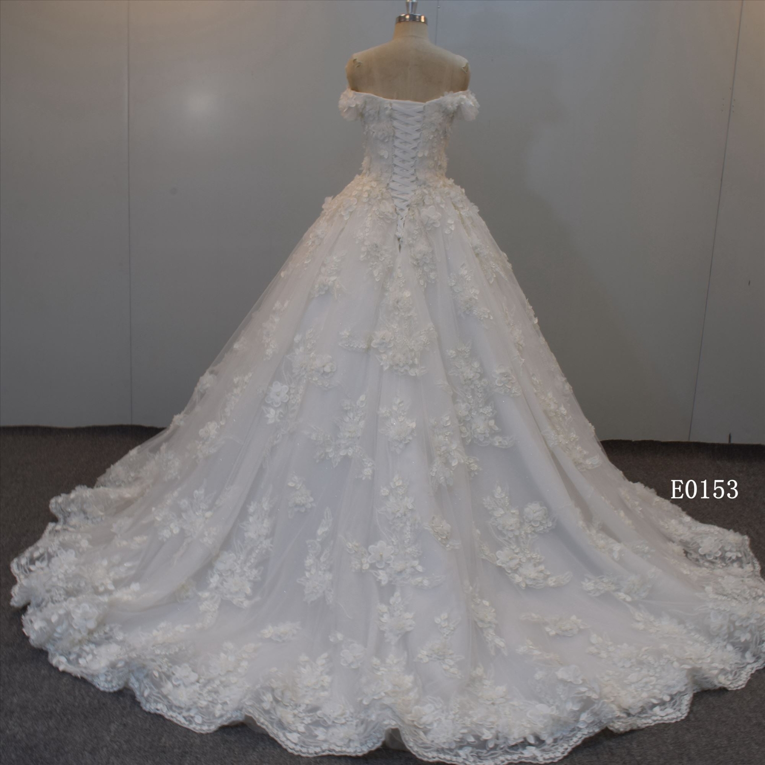 Sleeveless Ball Gown Bridal Dress Wedding Gown From China