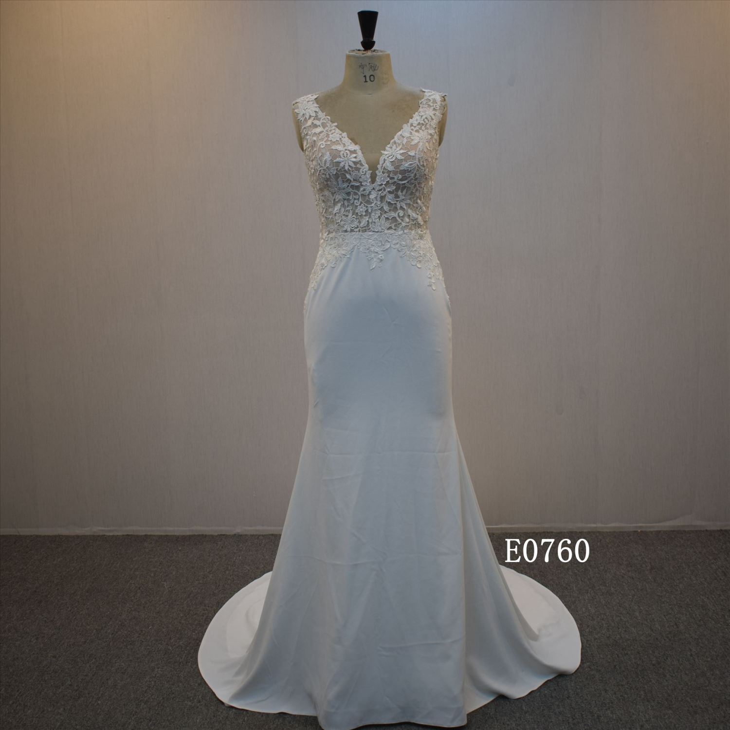 Stock Dress V-neckline Sequins Mermaid Bridal Dress