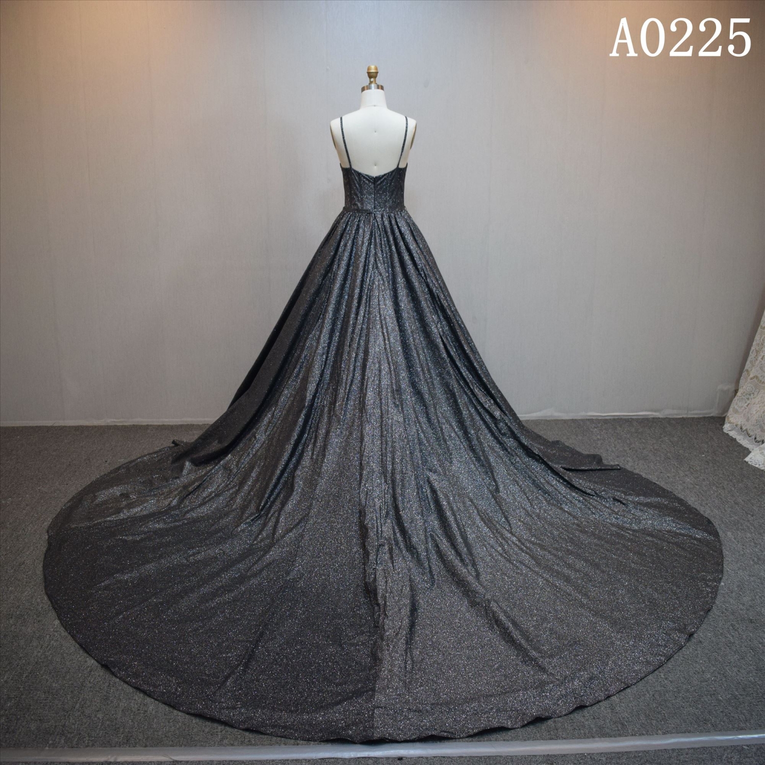Lastest design A-line bridal dress guangzhou factory made elegant bridal dress