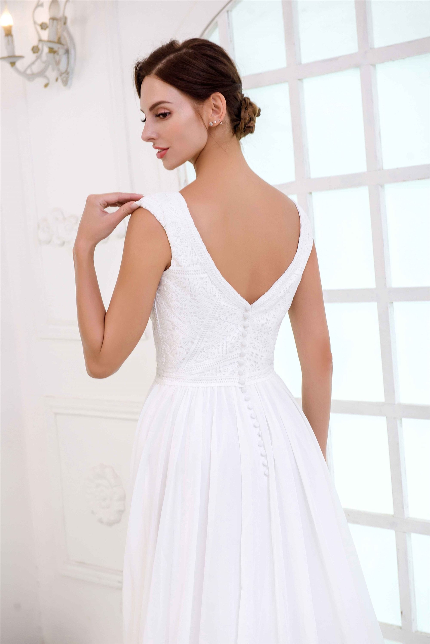 Chiffon fabric A line princess style V neckline new design bridal gown