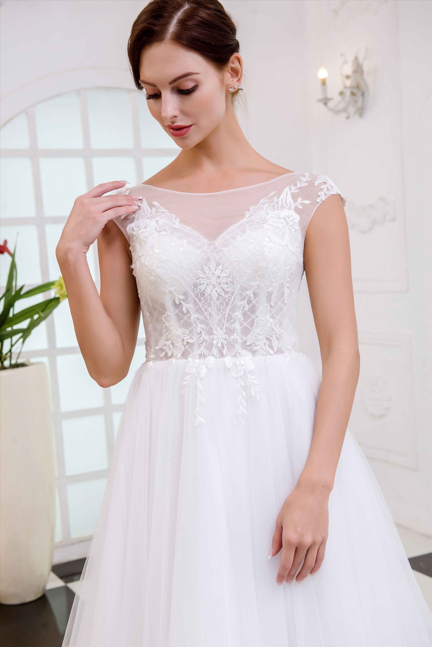 Cap sleeves light design bridal gown beach garden style wedding dress