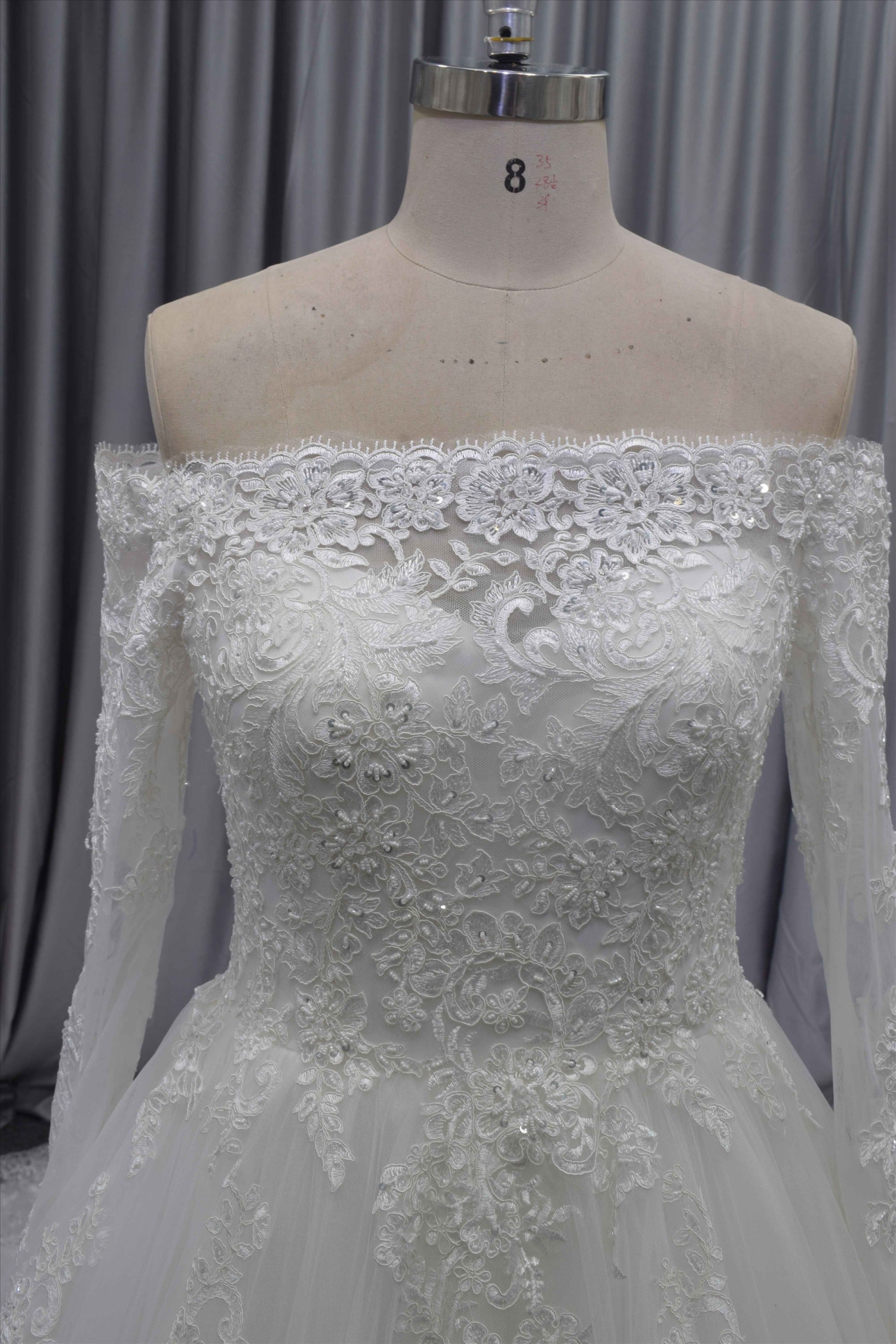 Long sleeves princess style lace wedding dress