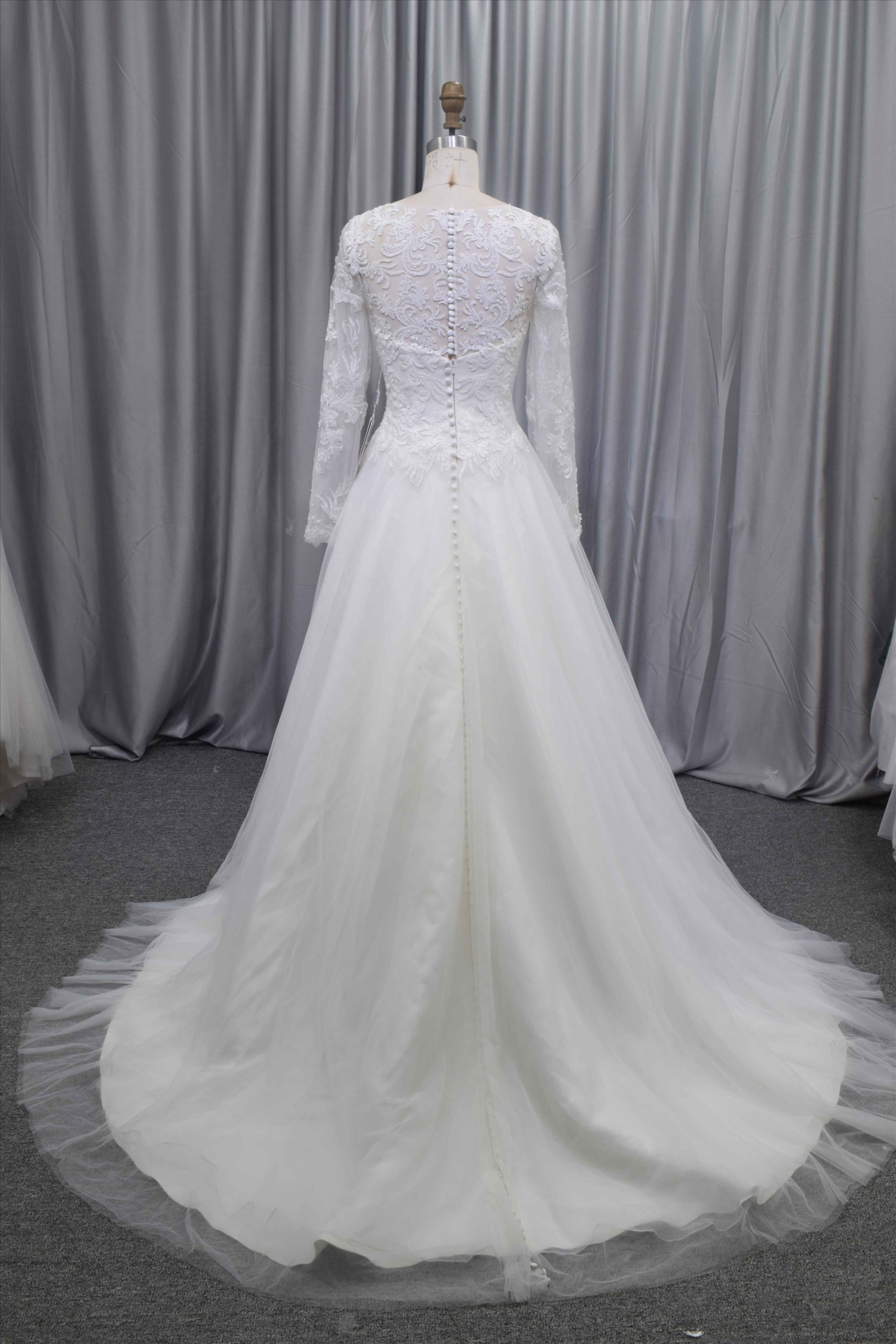 sell used bridal gown