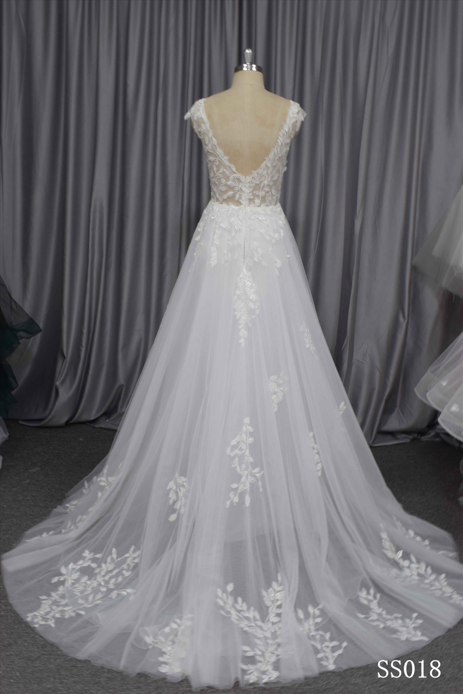 Elegant A line wedding dress with delicate lace in stock size 8