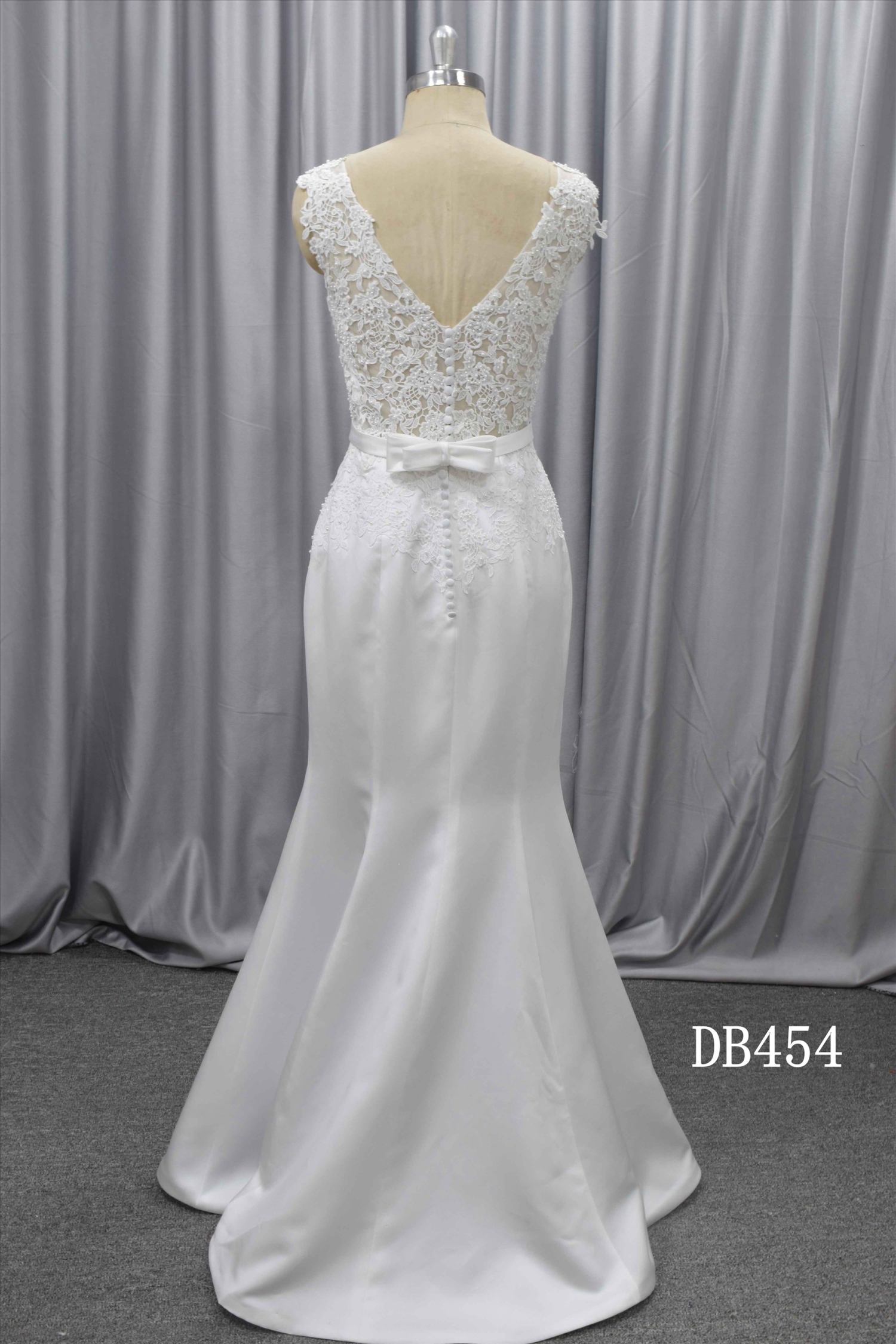 wholesale wedding dress mermaid gown with lace and beading
