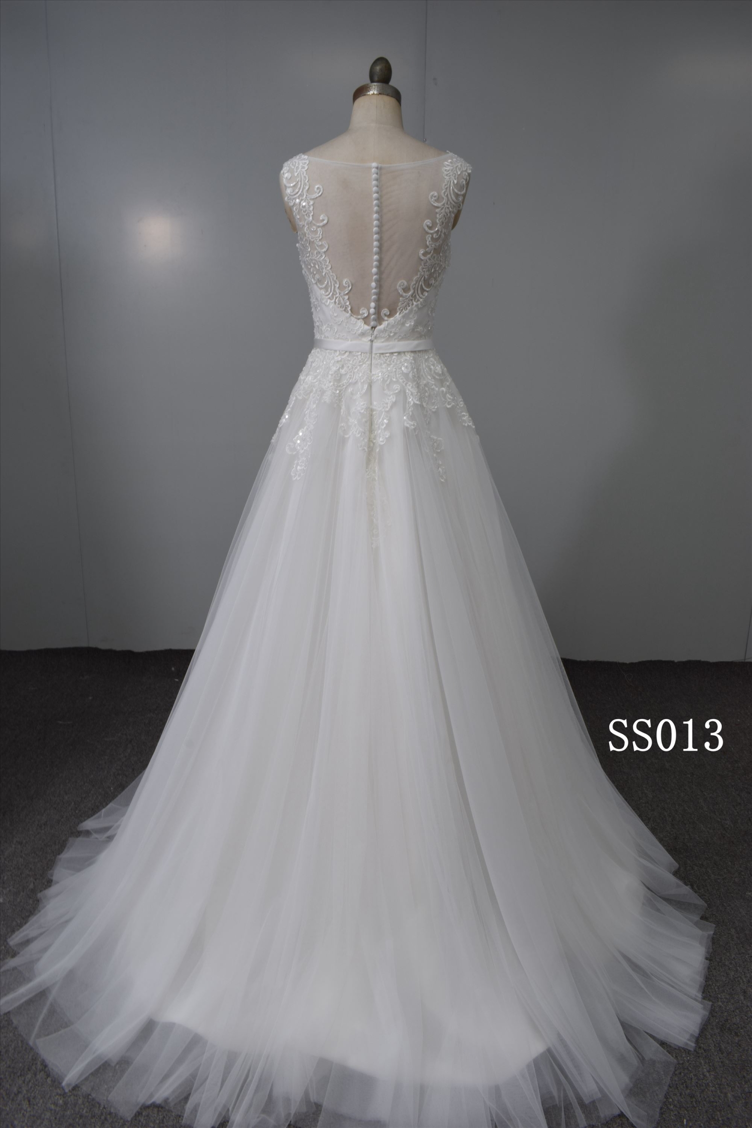 Guangzhou Wedding Dress Manufacturer Lace Applique Bridal Dress Custom Made Wedding Dress for Women