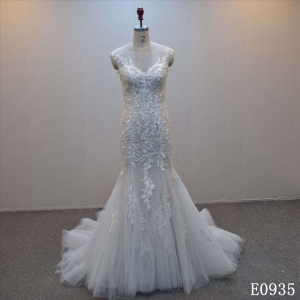 Plus sizeA-line bridal dress guangzhou factory made elegant Lace bridal dress