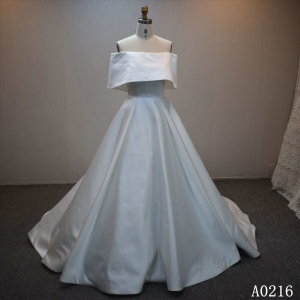Lastest design A-line bridal dress guangzhou factory made elegant bridal dress