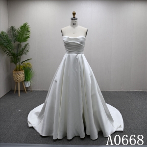 2025 Popular Chest wrap Elegant Hot-selling High Quality A-line Wedding Dress